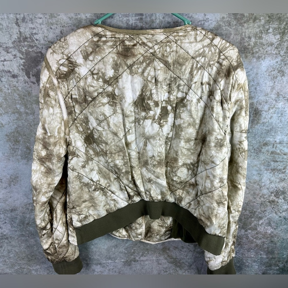 Green Jacket - Picture 2 of 4